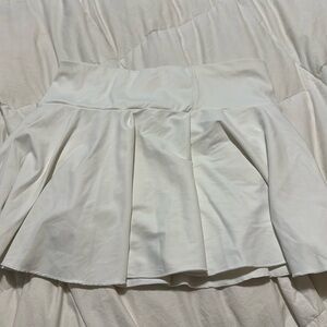 Womens White Athletic Tennis Skirt Pleated Athleisure Skort Size Medium